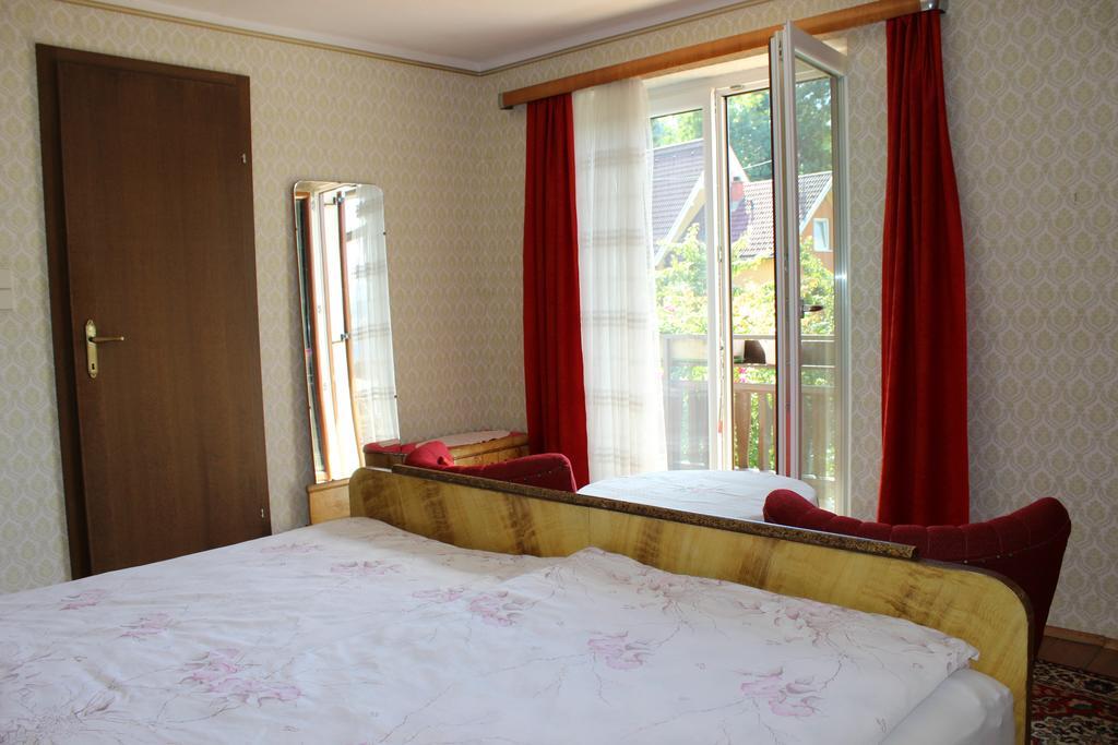 Dreimaderlhaus Apartment Velden am Woerthersee Exterior photo